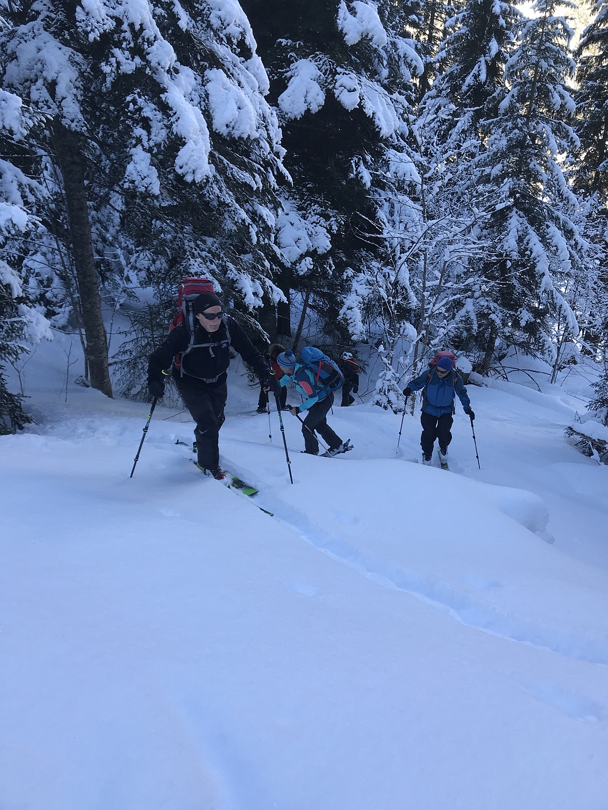 09_12. Feb 22_G Skitour Walighuerli (135).jpg